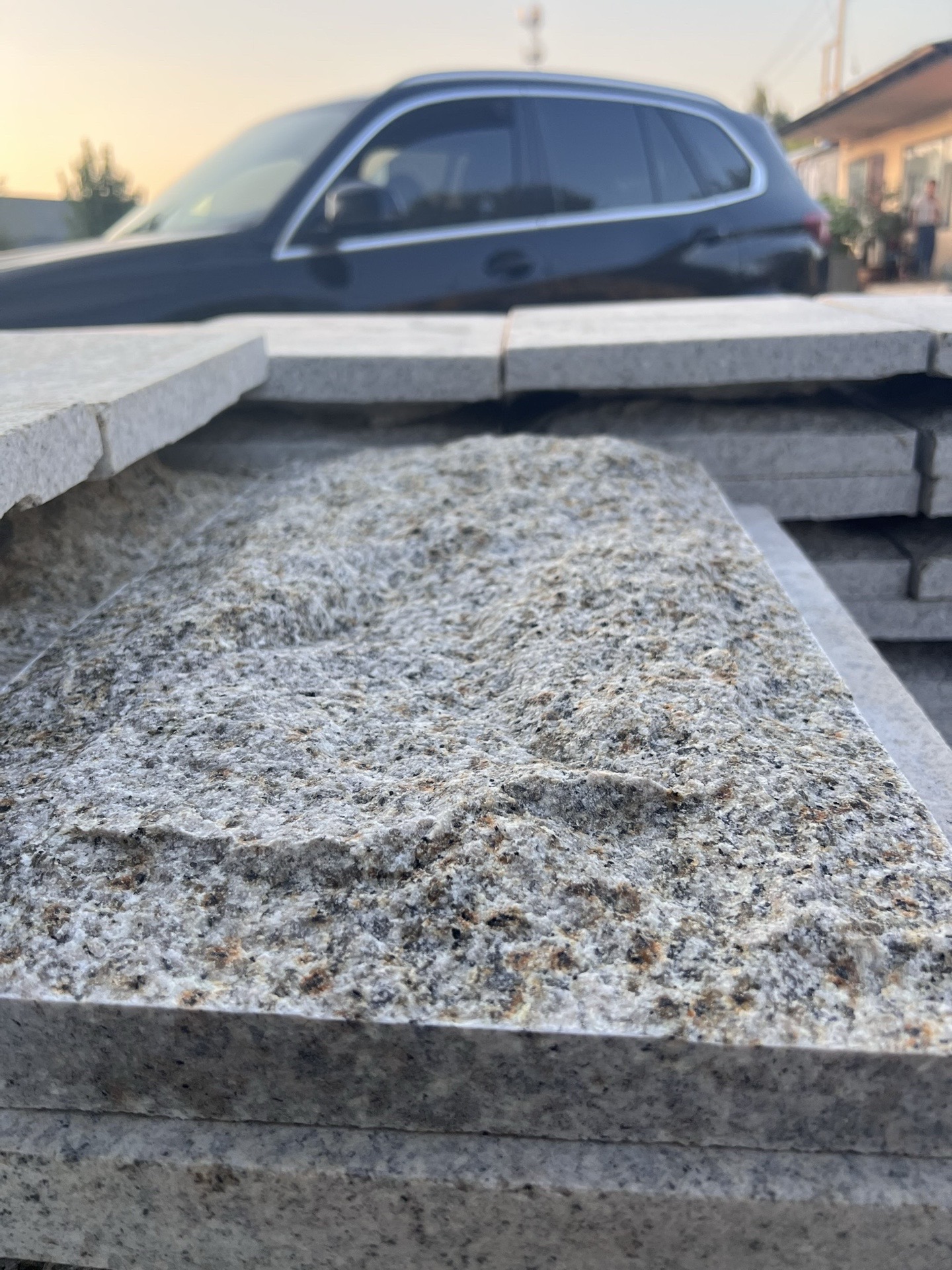 芝麻白火燒板蘑菇石三種石材批發(fā)廠家名錄